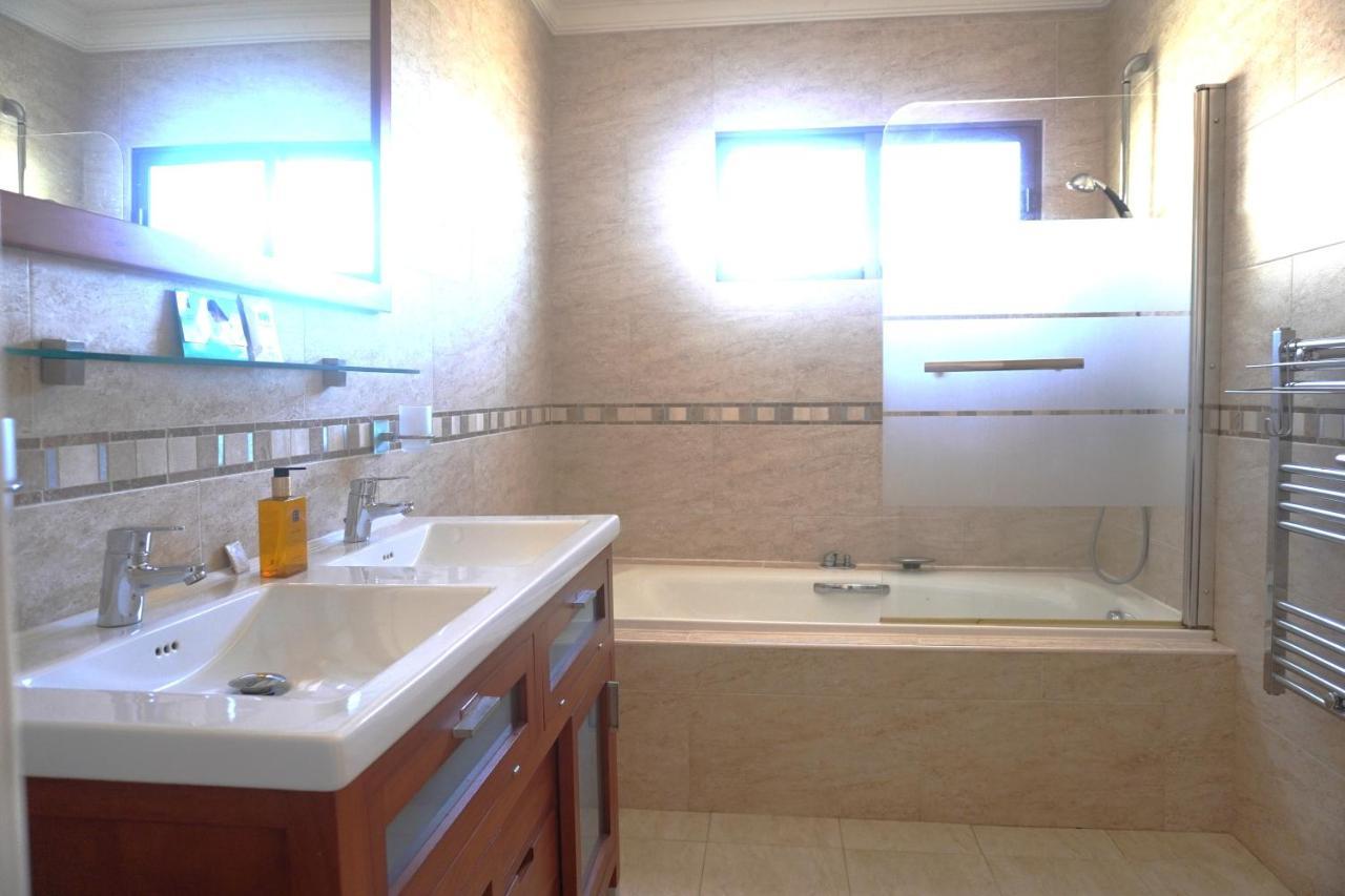 Villa Seaview Suncoast Luxury Малага Екстер'єр фото